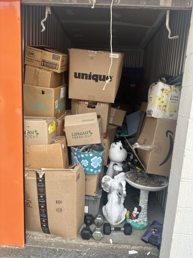 5 x 10 storage unit in Clayton, NC