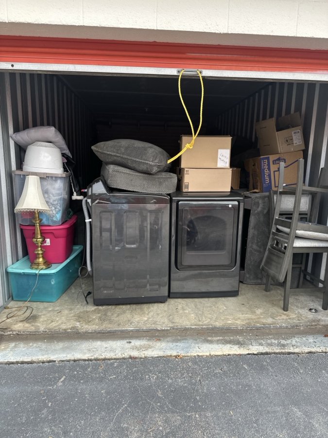 10 x 20 storage unit in Clayton, NC