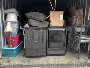 10 x 20 storage unit in Clayton, NC