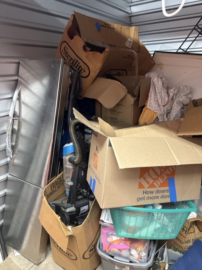 10 x 10 storage unit in Houston, TX