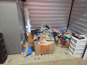 10 x 5 storage unit in Houston, TX