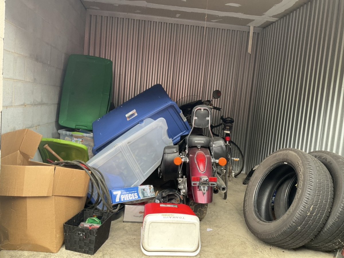 10 x 10 storage unit in Greensboro, NC