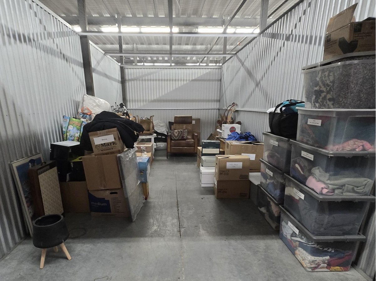 10 x 20 storage unit in Lenexa, KS