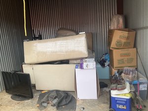 10 x 10 storage unit in Greensboro, NC