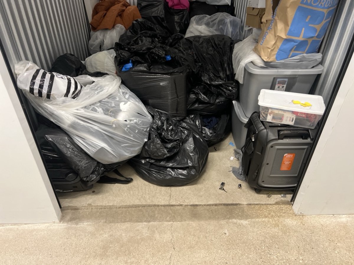 5 x 7 storage unit in Glenview, IL