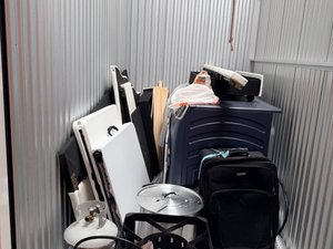 5 x 10 storage unit in Houston, TX