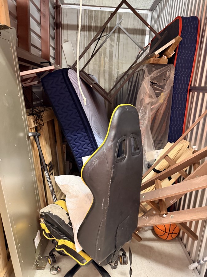 5 x 10 storage unit in Houston, TX