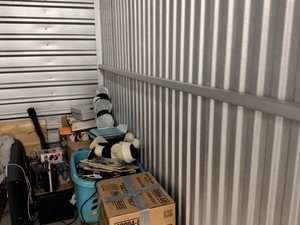 5 x 10 storage unit in Houston, TX