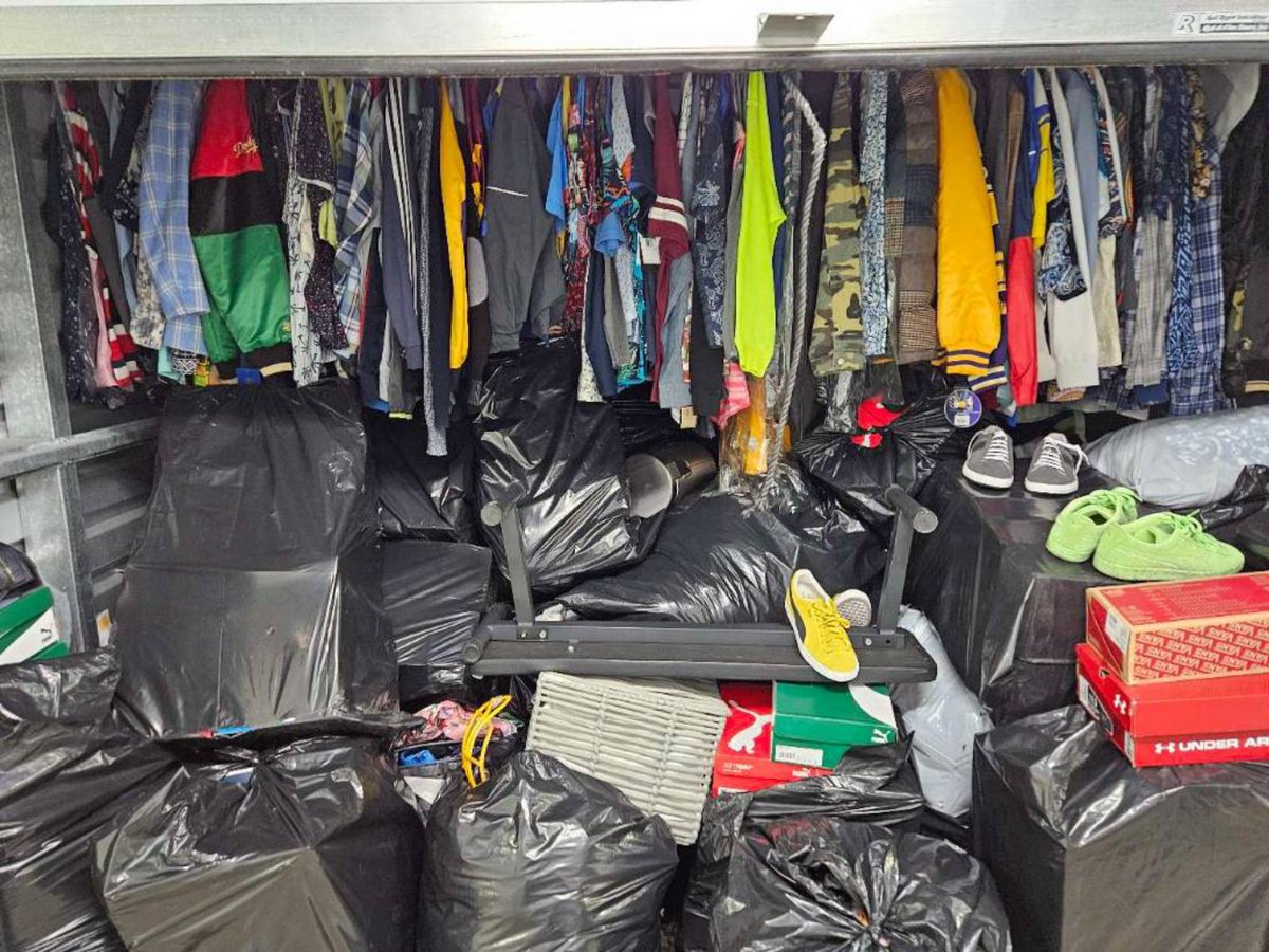 10 x 7 storage unit in Los Angeles, CA