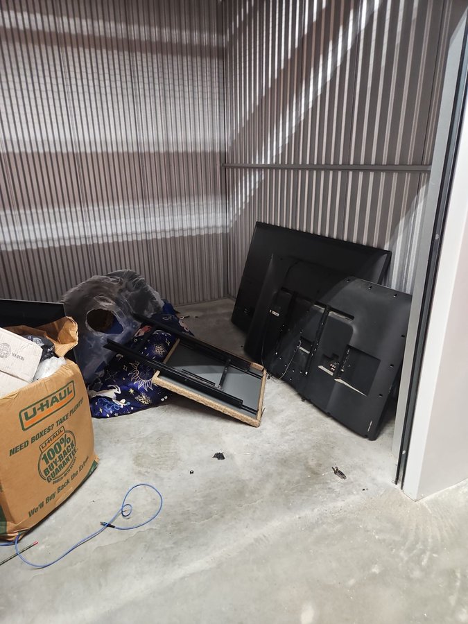 10 x 10 storage unit in Raleigh, NC