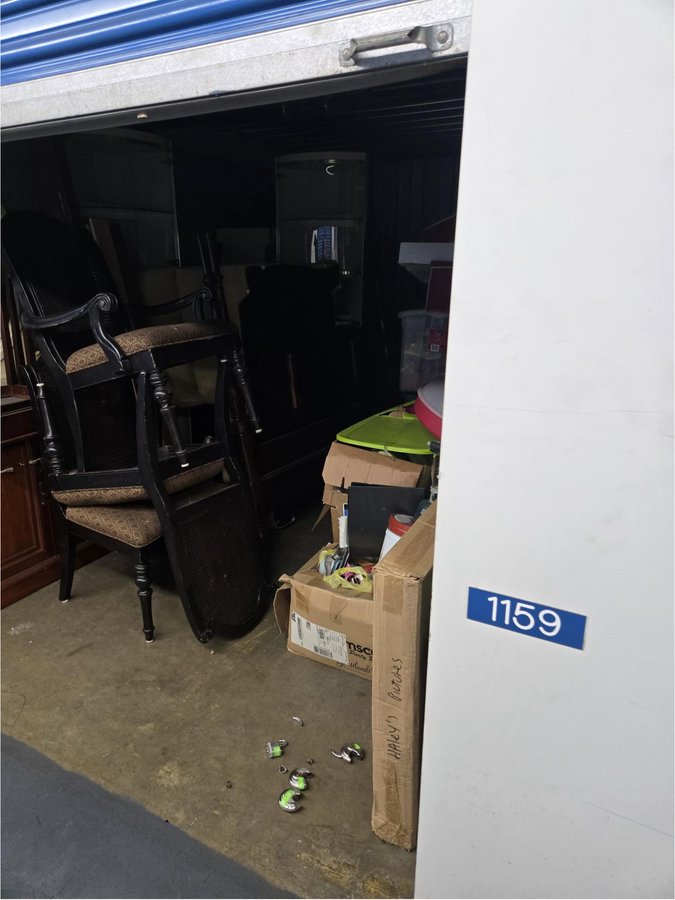 10 x 15 storage unit in Bergenfield, NJ