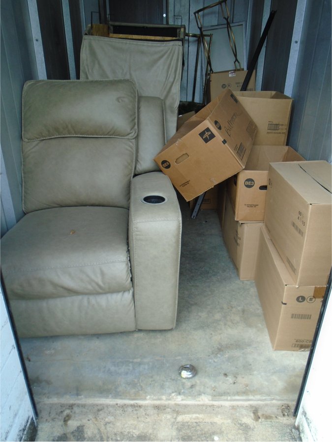 5 x 10 storage unit in Pleasant Valley, MO