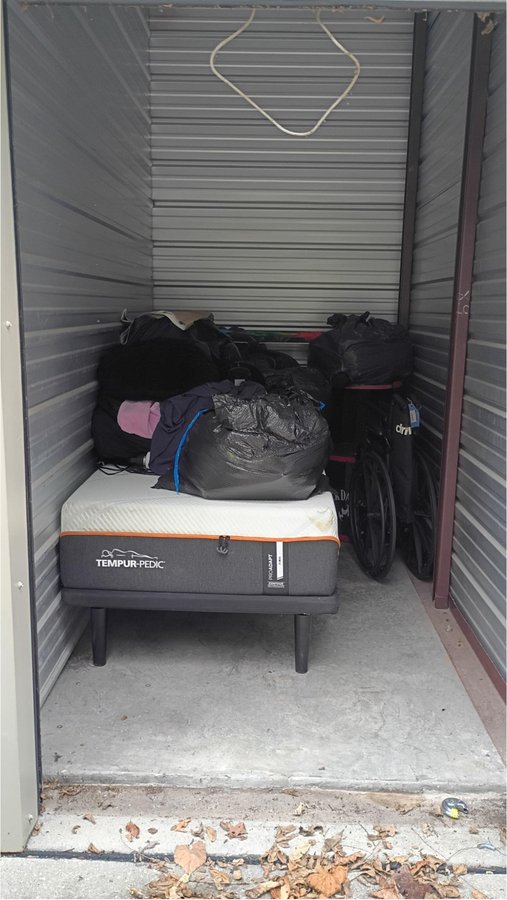 5 x 10 storage unit in Kansas City, MO