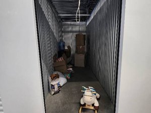 5 x 14 storage unit in Aurora, IL