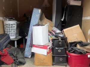 10 x 10 storage unit in Belmont, NC
