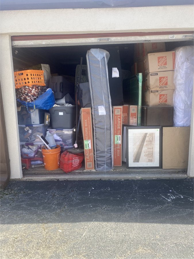 10 x 25 storage unit in Overland Park, KS