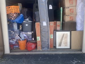 10 x 25 storage unit in Overland Park, KS