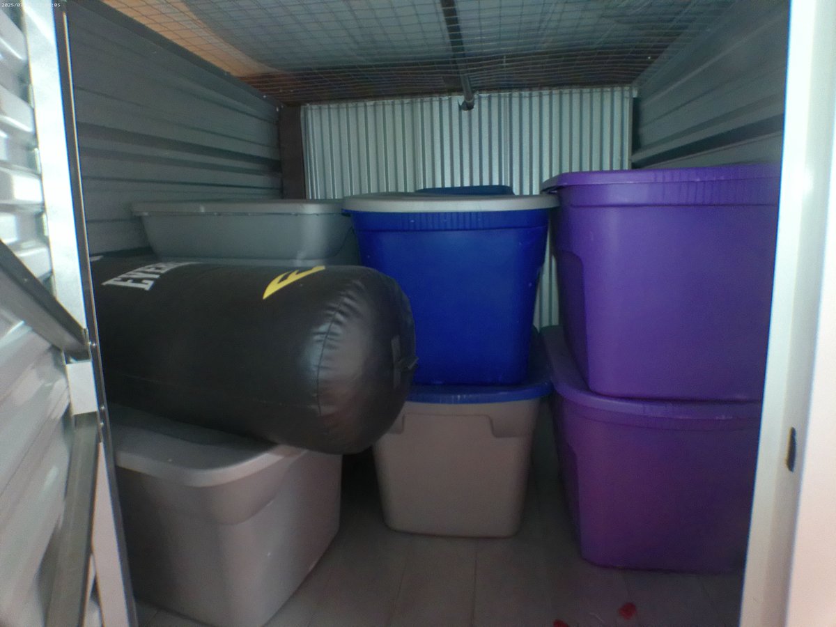 5 x 5 storage unit in Shelton, CT
