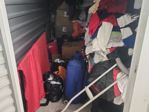 5 x 10 storage unit in Tampa, FL