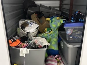 5 x 10 unit in Richmond                 