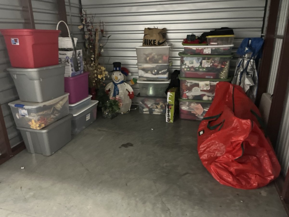 10 x 10 storage unit in Richmond                 , TX