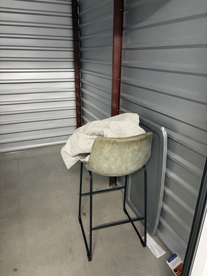 5 x 10 storage unit in Richmond                 , TX