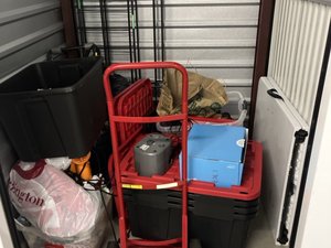 5 x 5 unit in Richmond                 