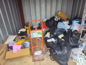 10 x 10 storage unit in Tampa, FL