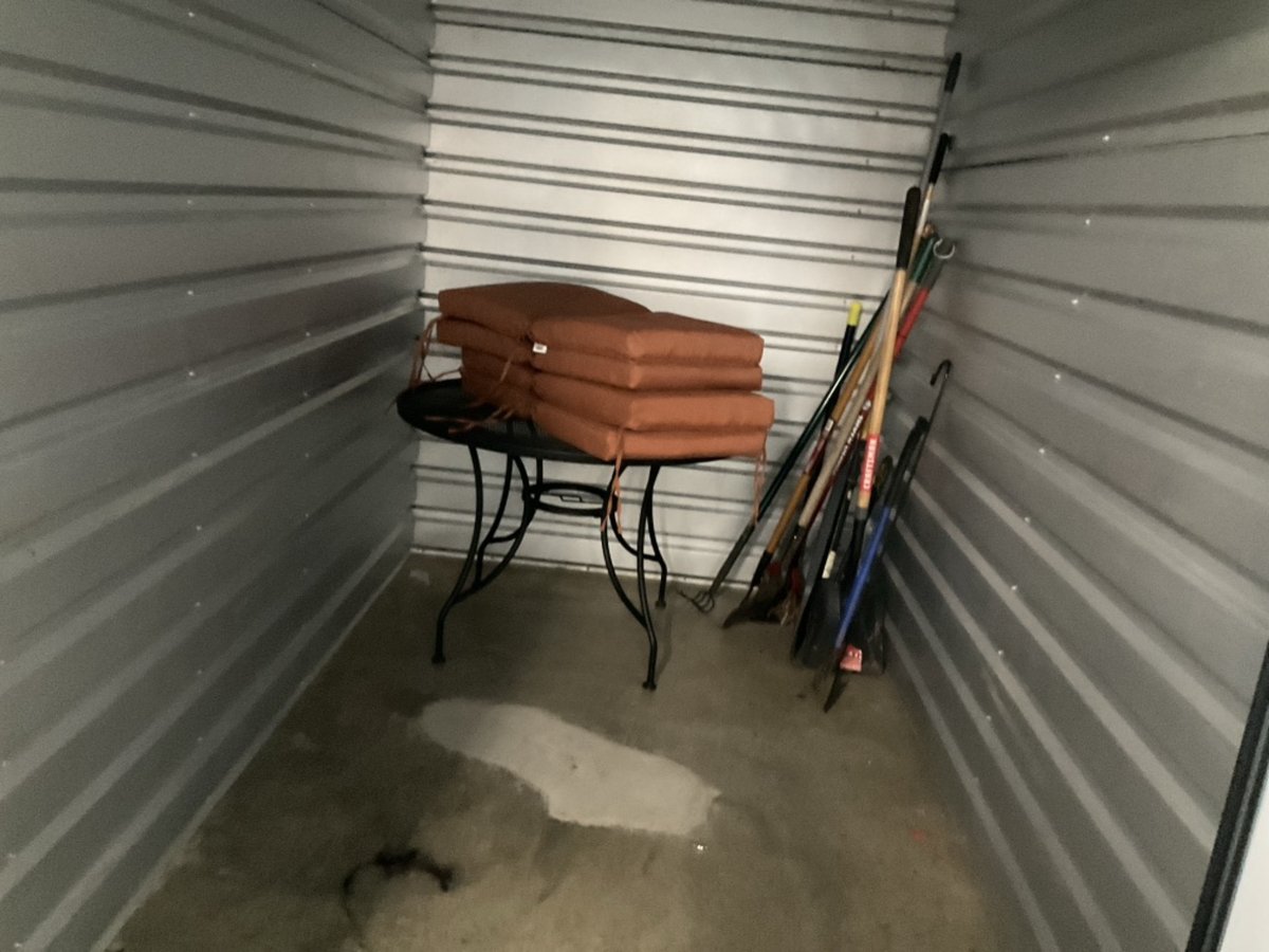 5 x 10 storage unit in Greensboro, NC