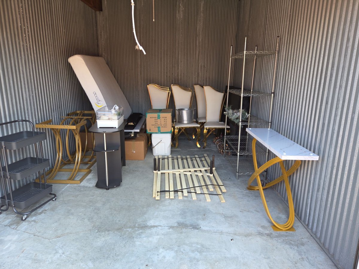 10 x 15 storage unit in Houston, TX