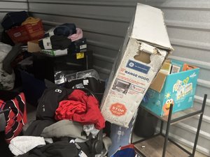10 x 10 storage unit in Austin, TX