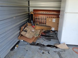 10 x 10 storage unit in Wilson, NC