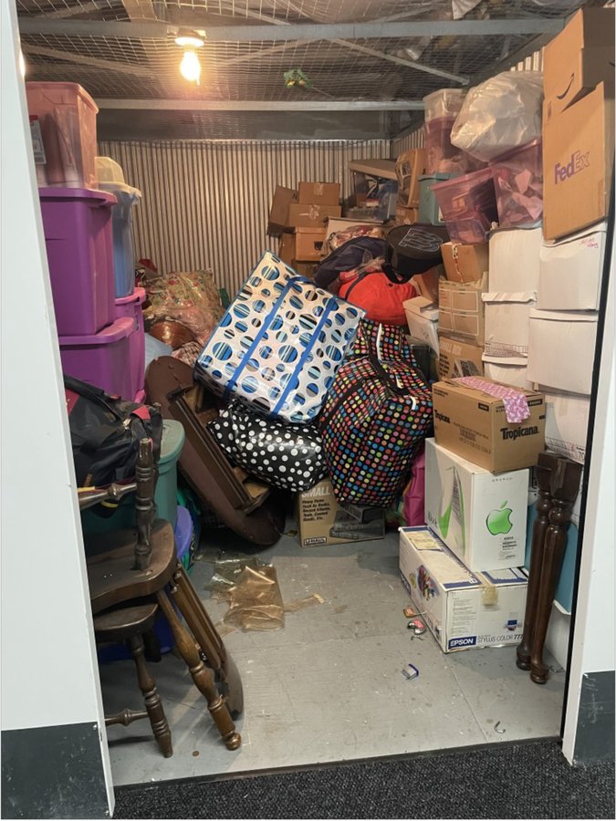 10 x 15 storage unit in Queens, NY