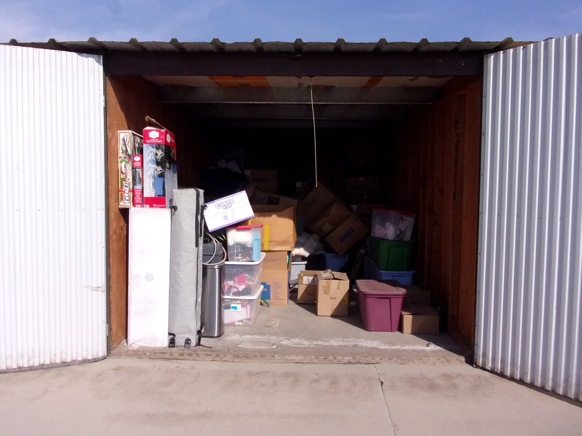 10 x 20 storage unit in Modesto, CA