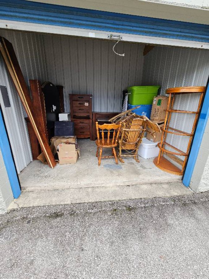 10 x 10 storage unit in Bloomington, IN