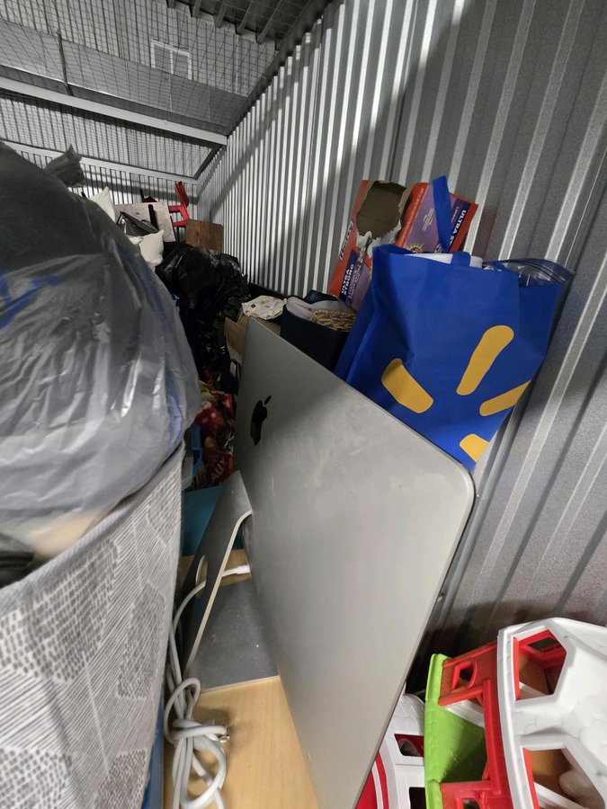 10 x 28 storage unit in Morrisville, PA