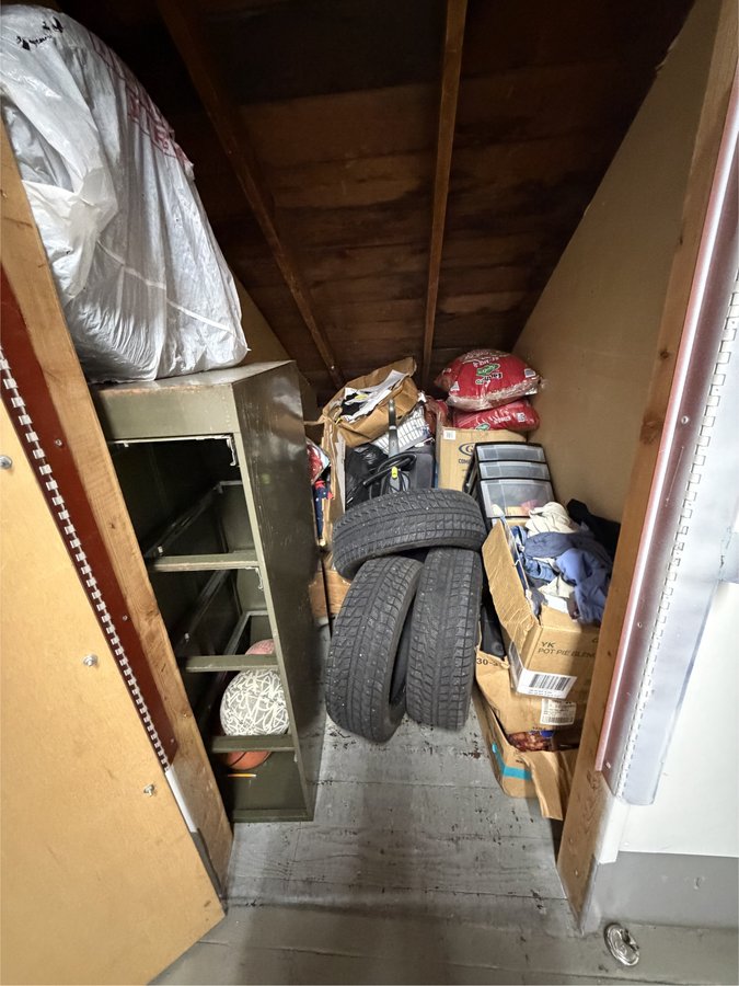 4 x 8 storage unit in Boise, ID