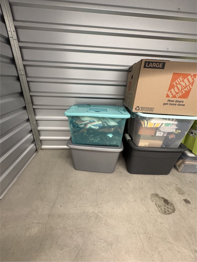10 x 5 storage unit in Denver, CO