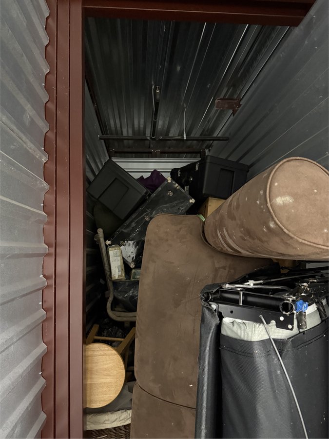 5 x 15 storage unit in Chantilly, VA