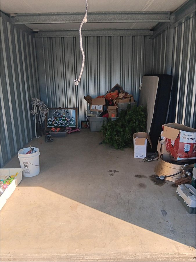 10 x 15 storage unit in Yorktown, IN