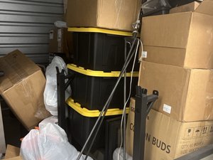 10 x 10 storage unit in Pflugerville, TX