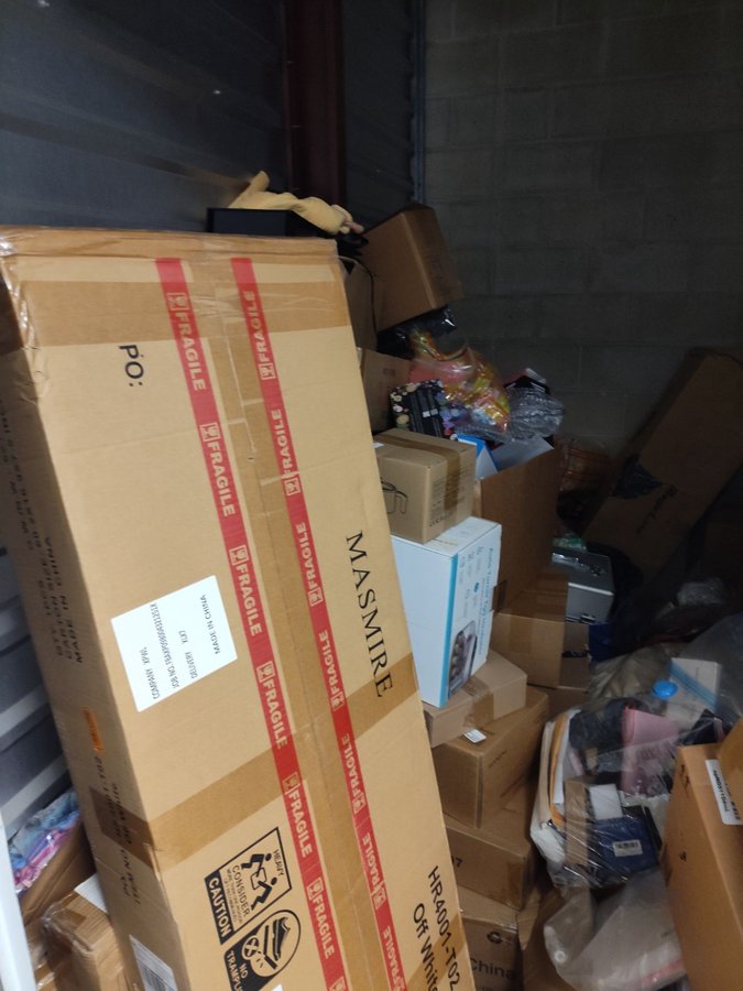 5 x 10 storage unit in Tampa, FL