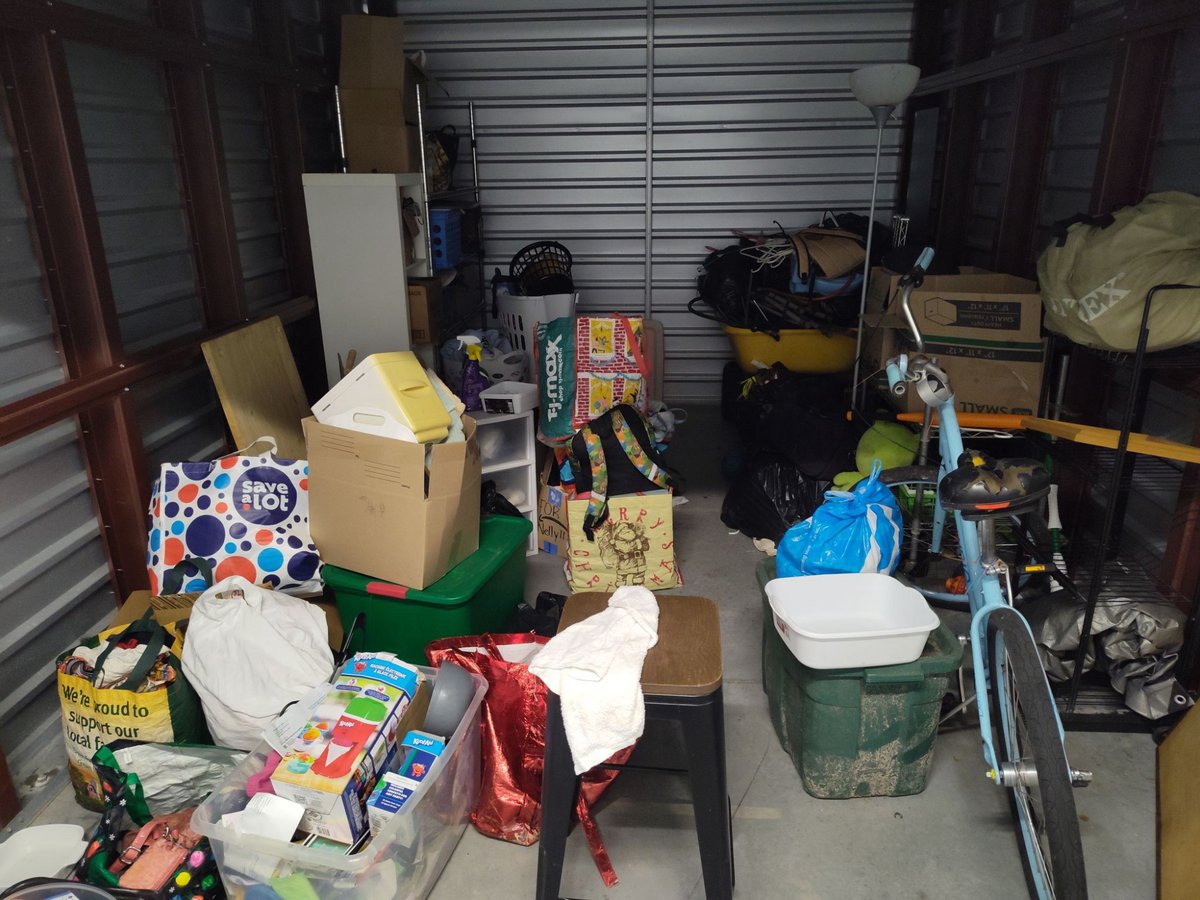 10 x 15 storage unit in Temple Terrace, FL