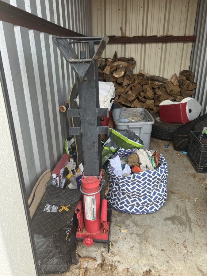 5 x 10 storage unit in Austin, TX