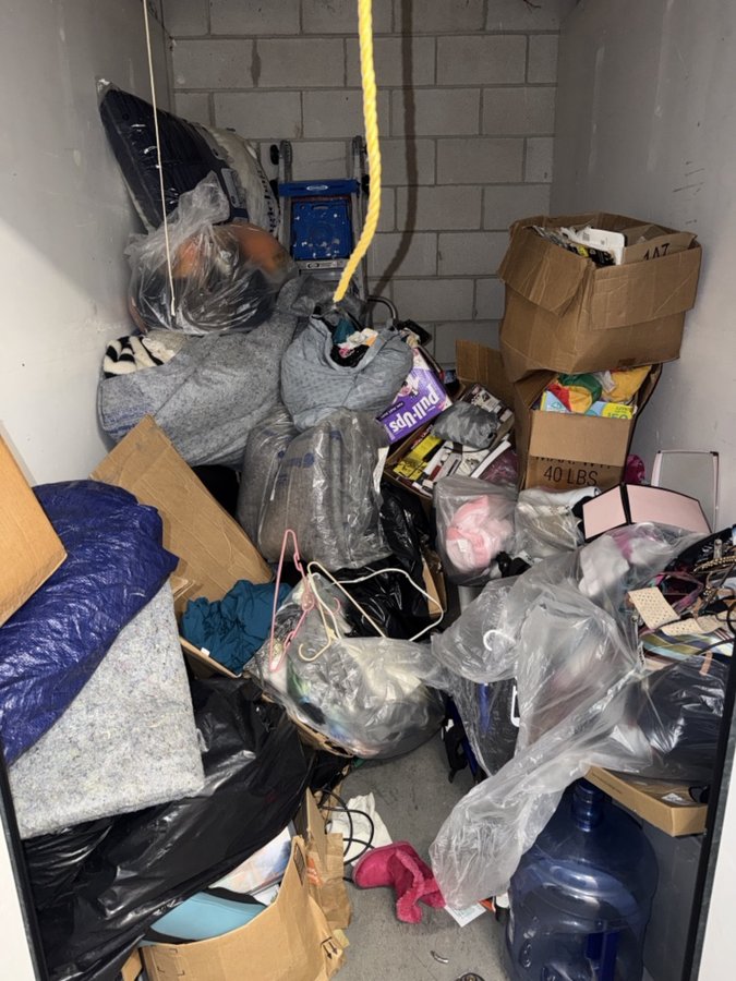 6 x 10 storage unit in Virginia Beach, VA
