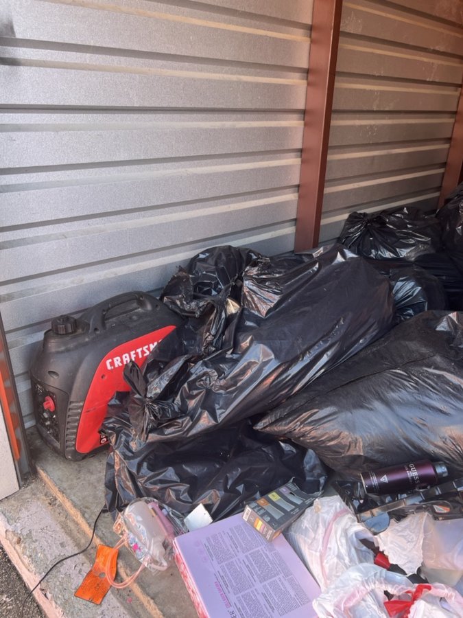 10 x 15 storage unit in Austin, TX