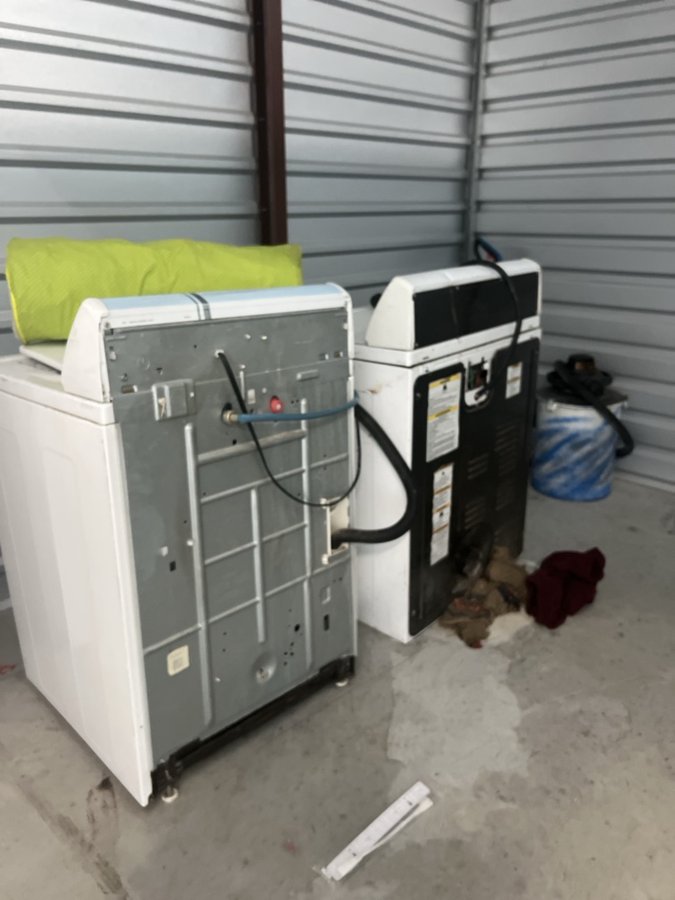 10 x 10 storage unit in Austin, TX
