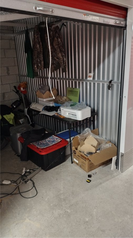 9 x 10 storage unit in Miami, FL