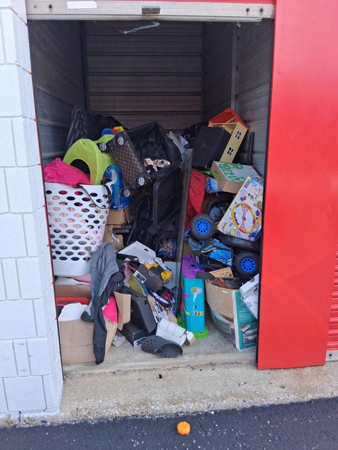 5 x 10 storage unit in Zion, IL