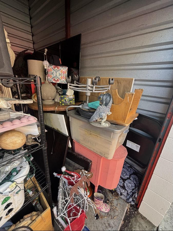 10 x 10 storage unit in New Port Richey, FL